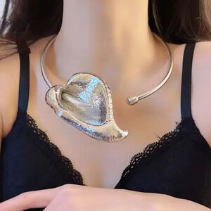 Zara Horseshoe Lotus Silver Bangle Flower Necklace